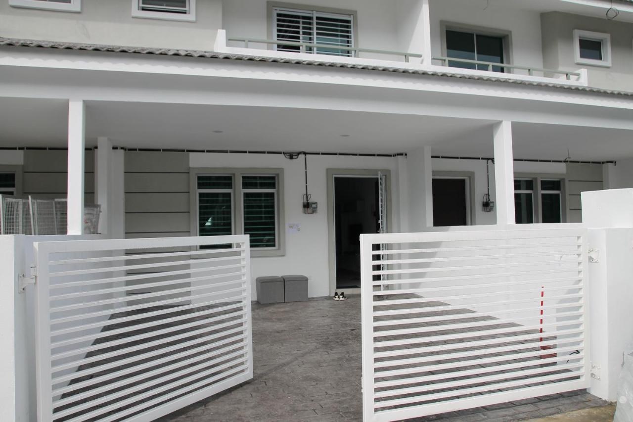 Villa Bricks Terrace House 4R 3Br Brinchang Exterior foto